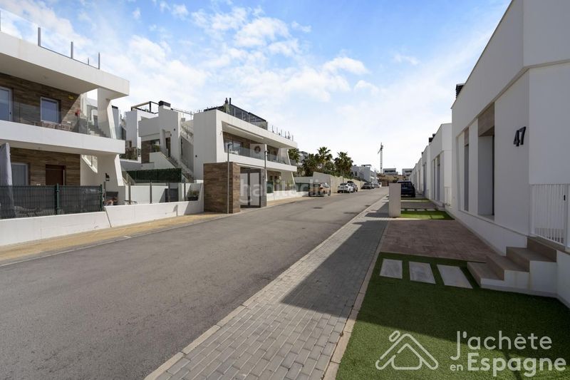 Foto 7b62441c-cc93-4a83-bf28-a9fe9b8edae8. Casa amb piscina a balcón de Finestrat-terra marina Finestrat