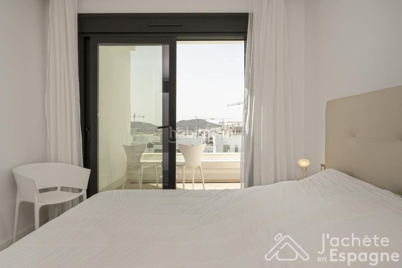 Foto f61b6962-9fc8-4c0e-9cae-e100279f987c. Casa amb piscina a balcón de Finestrat-terra marina Finestrat