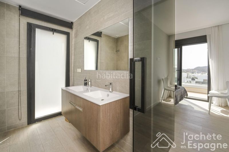 Foto fa405b66-0277-4f6b-9ee3-f670a7280de5. Casa amb piscina a balcón de Finestrat-terra marina Finestrat