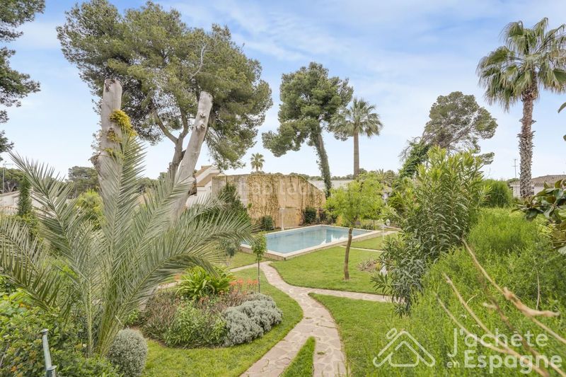 Foto 8a08a616-1502-40d0-b8b1-77c3d54dff16. Casa amb aparcament piscina a La Cañada Paterna