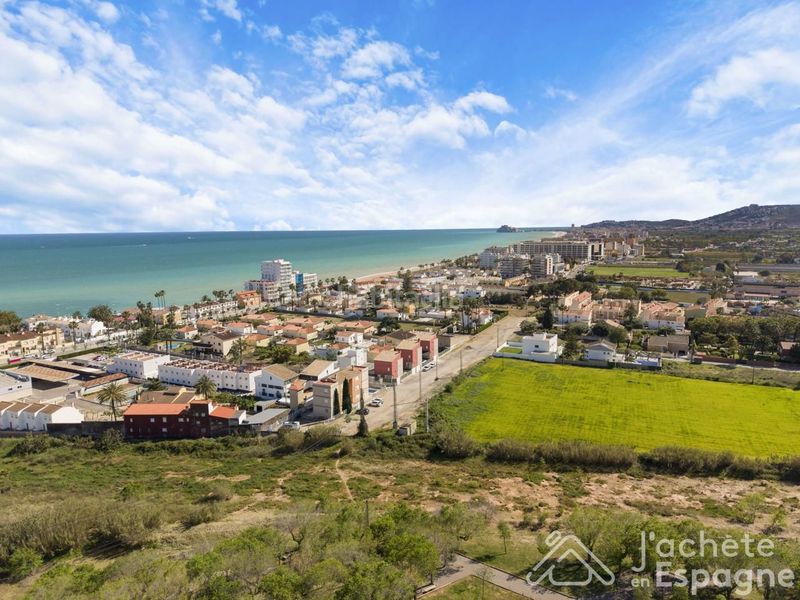 Foto 60d80c72-08de-44bf-92e6-d82137a94317. Casa adossada amb aparcament a Papa Luna - Platja del Gurugú Benicarló