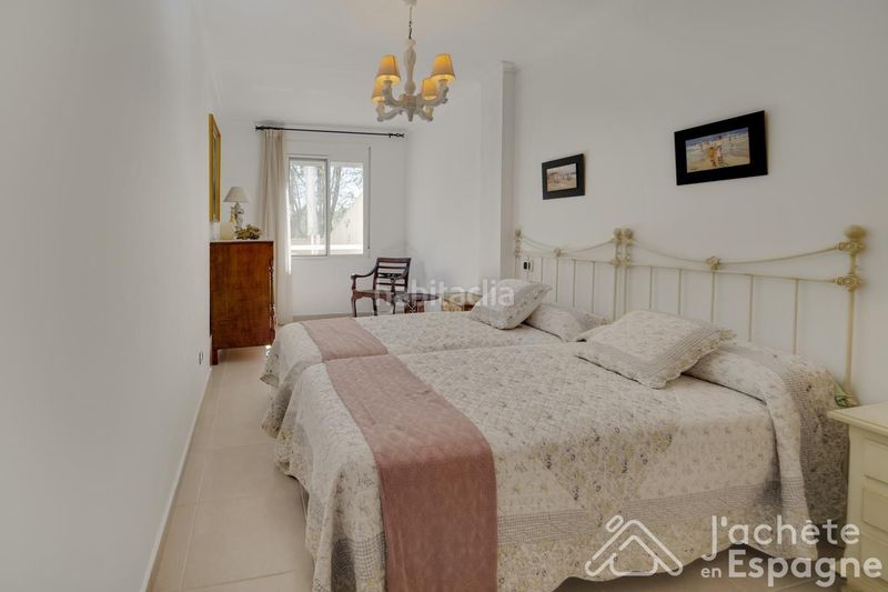Foto a94dfbb8-a336-4f23-9c3f-7d313f8065c7. Casa adossada amb aparcament a Papa Luna - Platja del Gurugú Benicarló