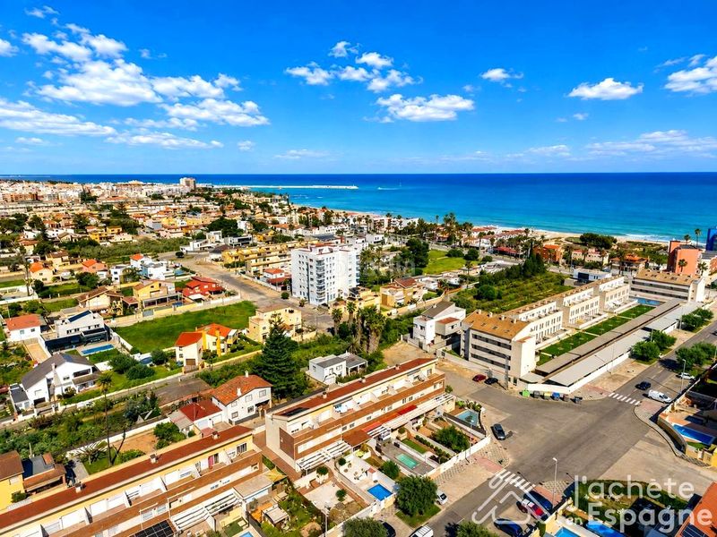 Foto c6622b4f-0f5c-4519-bf8c-dd9983c87925. Casa adossada amb aparcament a Papa Luna - Platja del Gurugú Benicarló