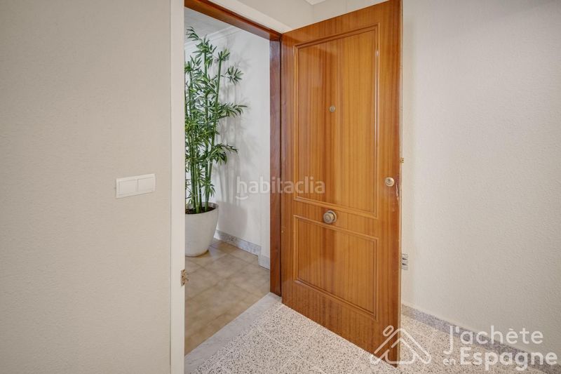 Foto f85e3bc5-f201-470f-a83f-af3585c42f31. Àtic amb calefacció aparcament a Casco Urbano Vinaròs