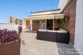 Attique  Calle de sant pasqual. Exclusivo ático de lujo con terraza privada y vistas panorámicas