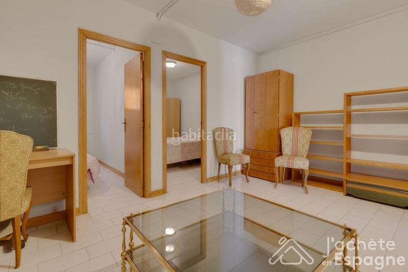 Foto 508acbff-d7ac-40d1-8111-0e4d86ad105a. Casa aparellada amb calefacció aparcament piscina a Paterna