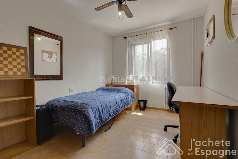 Foto 7479c50f-fbc9-4d16-a368-e86b0483824a. Casa aparellada amb calefacció aparcament piscina a Paterna