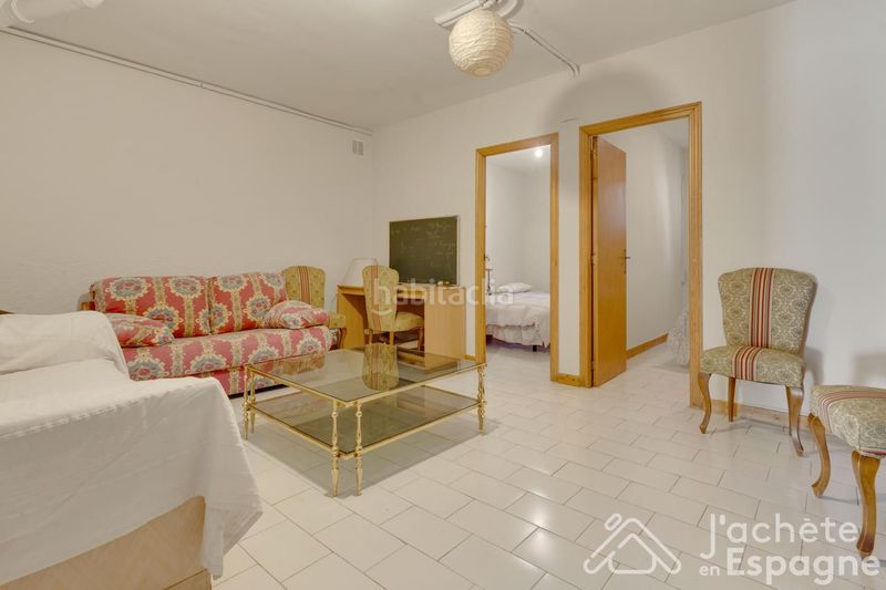 Foto a1e4bf2e-4f30-44e9-aad5-bcf1f77b1e76. Casa aparellada amb calefacció aparcament piscina a Paterna