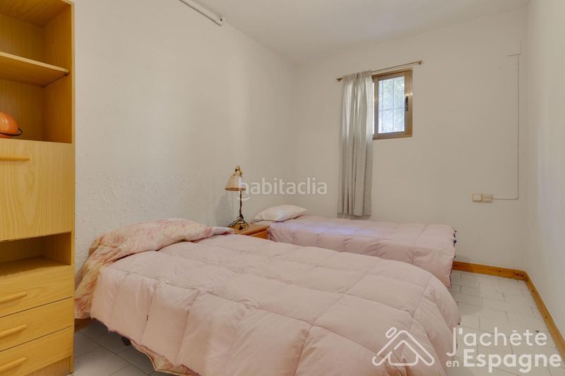 Foto f8fe0621-fef3-4b02-b723-c54aa2bcdd7b. Casa aparellada amb calefacció aparcament piscina a Paterna