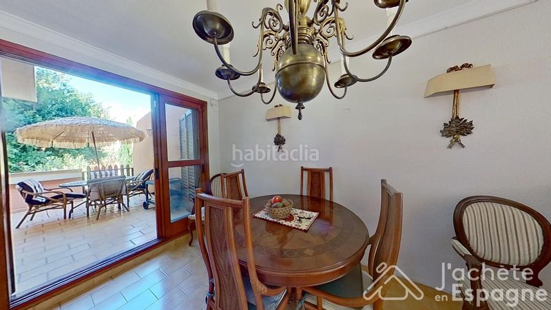 Foto 78c3d1ff-c3b2-460e-a4a4-e11778cc4562. Casa aparellada amb calefacció aparcament piscina a Paterna