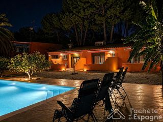 Maison  Pla del bou. Propiedad excepcional con alojamientos indep