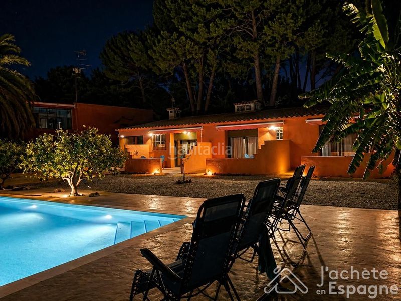 Foto b0d53d2e-a14e-4c0c-b1c9-b8d8427739de. Casa amb aparcament piscina a Centro-El Castillo Sagunt