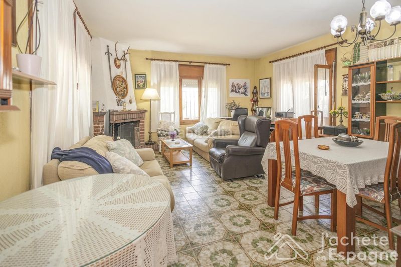 Foto dd83d7b9-ceb9-4b4d-83ee-b89a699bc715. Casa amb aparcament piscina a Villamontes-Boqueres Sant Vicent del Raspeig