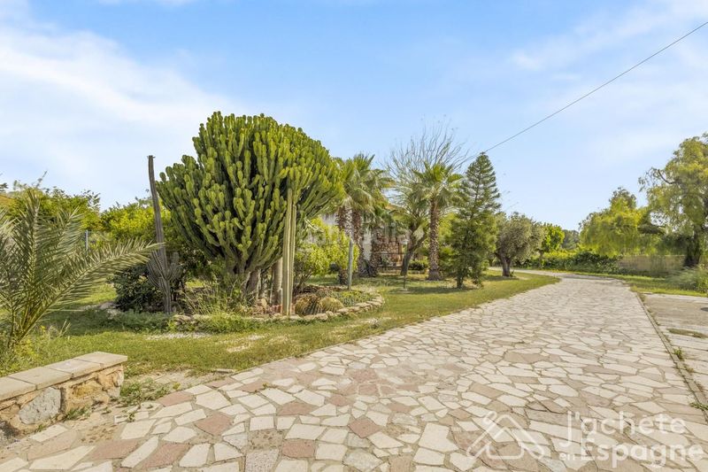 Foto f30ccfcf-ec3e-4ef1-94d6-8793972ce057. Casa amb aparcament piscina a Villamontes-Boqueres Sant Vicent del Raspeig