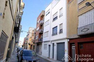 Edifici a D'En Pere Bretó 8
