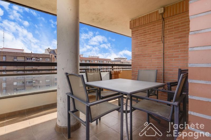 Foto bd7e7f85-b1e5-4ebe-ad44-67c828d673d3. Duplex con riscaldamento parcheggio in La Creu del Grau Valencia