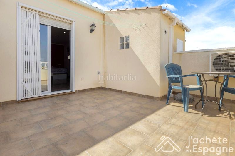 Foto b85e9e7c-eeee-49f0-bb56-dc4e3fd90bf8. Casa a Zona Carrefour - Urbanizaciones Torrevieja