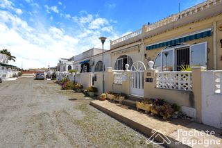 Casa  Camas. Bungalow en torrevieja
