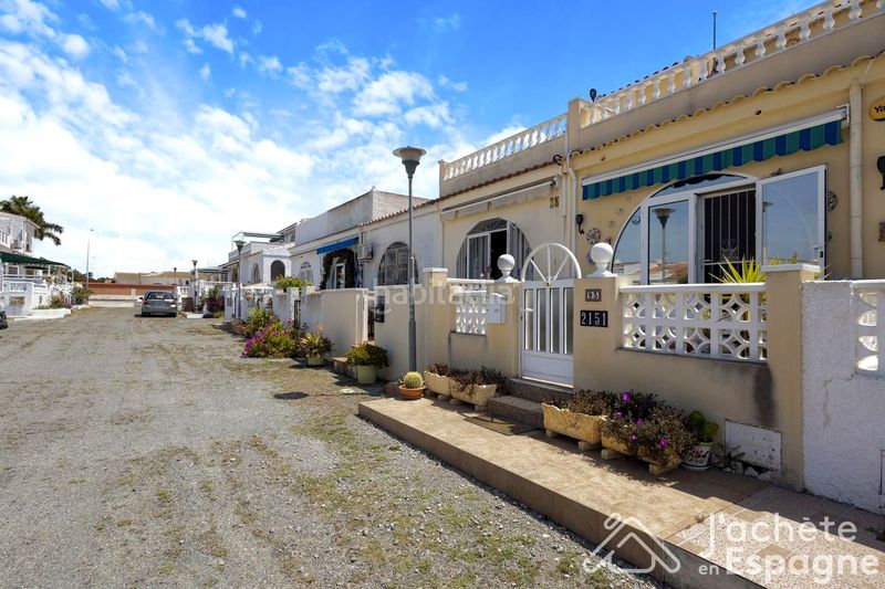 Foto ece30361-538e-46b1-a572-2d2b0d87df80. Casa a Zona Carrefour - Urbanizaciones Torrevieja