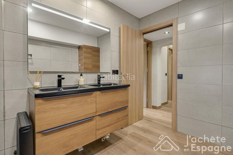 Foto c2ac4961-fa88-4281-9563-157c00dd6890. Casa a Urbanizaciones Gandia