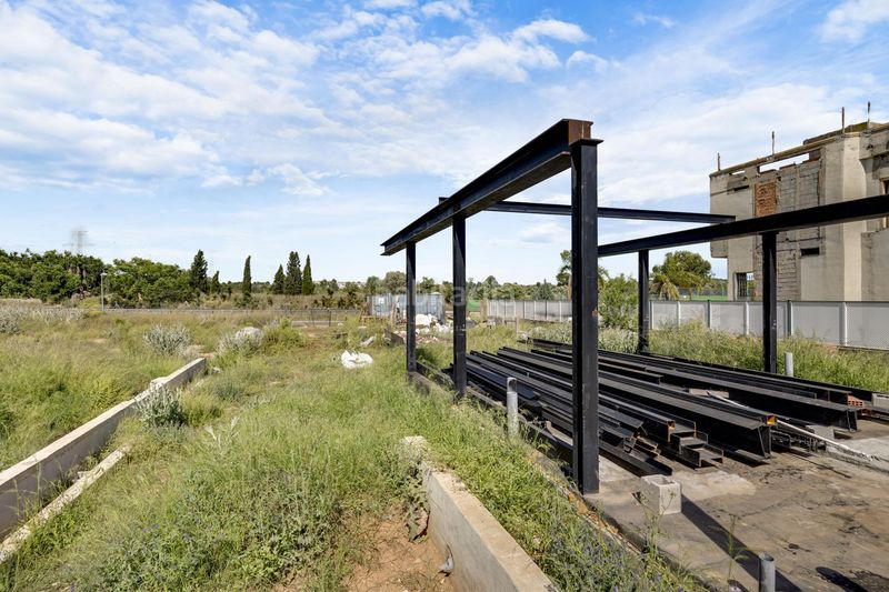 Foto c4276d76-9394-4b84-ad19-6d19e03300ab. Casa amb aparcament a La Cañada Paterna