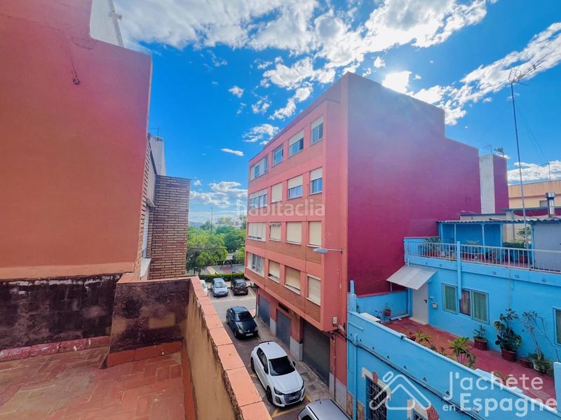 Foto de38f8c4-9a5b-4c5c-ae1d-2073d2a8124b. Casa a Avenida de Abril-9 de Octubre Sagunt