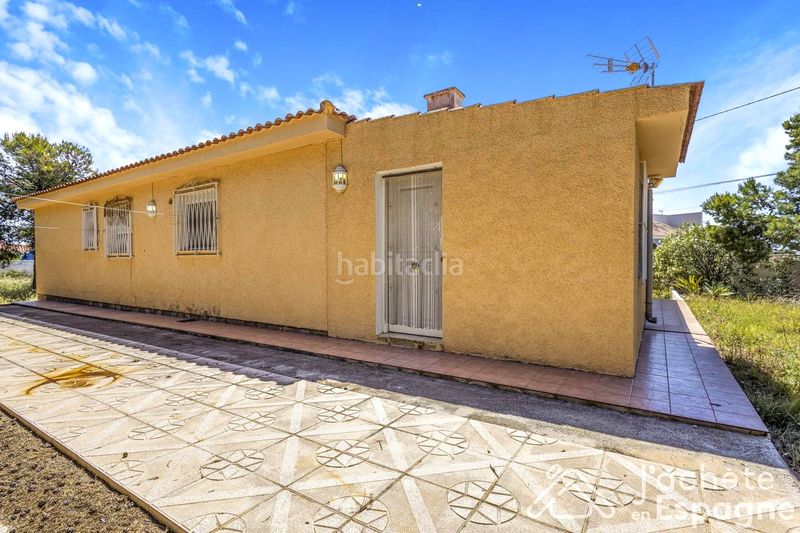 Foto d83bf306-df37-4fd4-8376-3bf4eb390064. Casa amb aparcament a Bonalba-Cotoveta Mutxamel