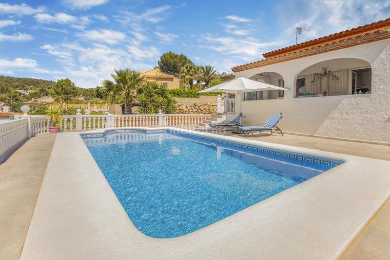 Foto b7602f67-7e04-4008-a781-249e657fc241. Casa amb aparcament piscina a Pedreguer