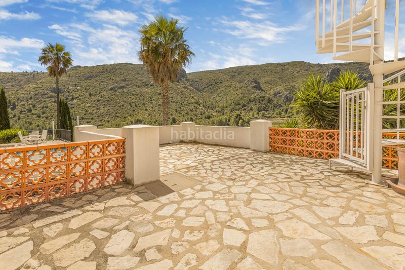 Foto ee08db51-ca53-4d0f-a26b-3b367117d608. Casa amb aparcament piscina a Pedreguer