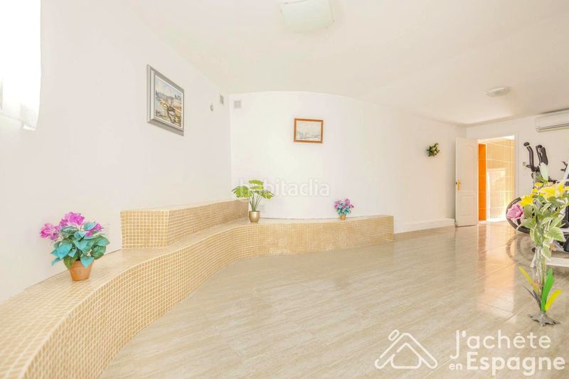 Foto f3f4bbad-5104-48c8-a688-9841a7c6e3a6. Casa amb aparcament piscina a Monte Solana Pedreguer