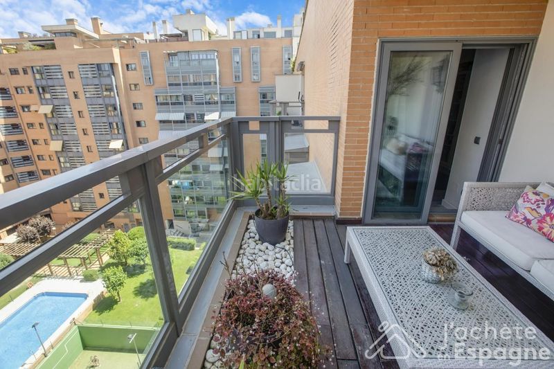 Foto 896ed4d5-fd05-48e6-8d4a-6bc52b21df3a. Triplex avec chauffage parking piscine dans Legazpi Madrid