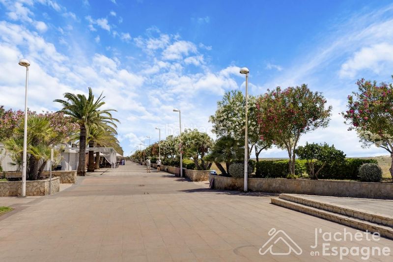 Foto 75f37dd0-ae3b-48cf-b54f-9f01d01aba63. Casa amb calefacció a playa puerto de Sagunto Sagunt