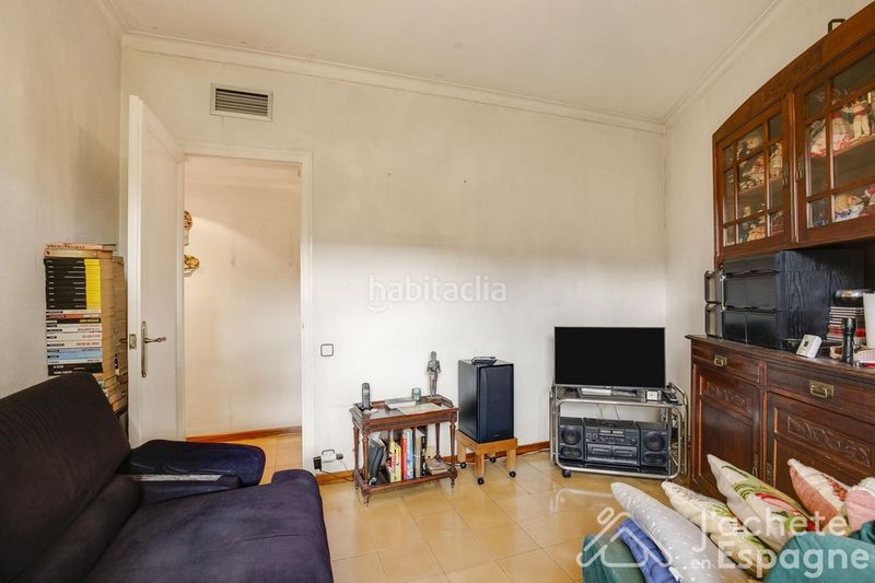 Foto efbed95e-61b7-412e-9d89-73953ead66f7. Apartament amb calefacció a La Sagrera Barcelona