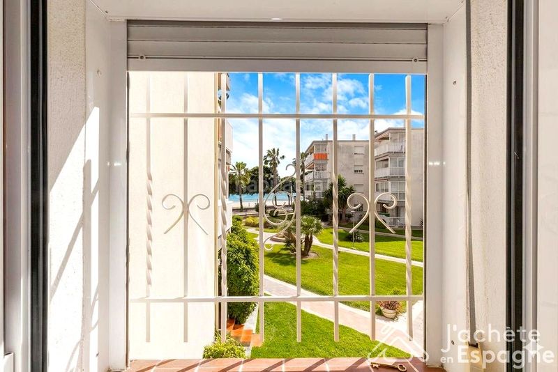 Foto 007d6600-7acc-4d89-a9c8-5f59a58baf4e. Apartament amb aparcament a Cambrils port Cambrils