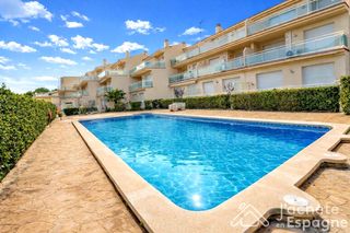 Attico  De cadaloques. Exclusivo ático 153 m2 en primera línea de mar en hospitalet de