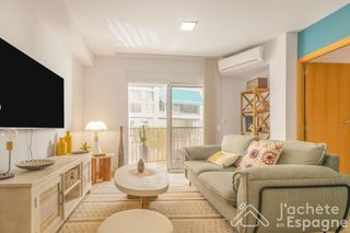 Appartement in Calle del pla de sarrió 22. Se vende piso en campello playa