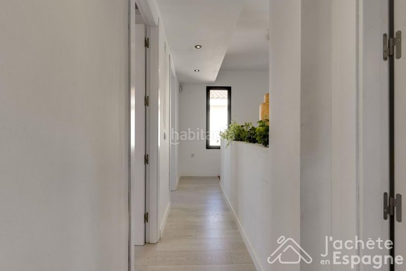 Foto fe8e1a88-dab6-40e3-91dd-4ef796c4717b. Casa amb piscina a Riba - roja de Túria