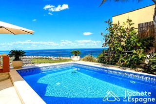 Casa  Bulgaria. Villa de lujo con piscina en las atalayas  vistas al mar