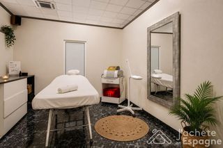 Traspàs Local Comercial  Calle valencia. Centro de estética avanzada en traspaso