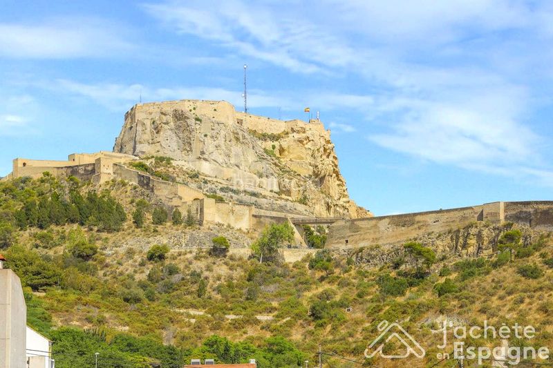 Foto f0ba8363-538f-4ed3-ab75-561c8368e25d. Pis a San Antón Alicante