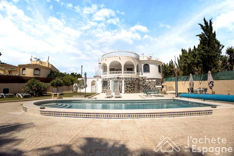 Foto c727bdf5-9d9d-4824-ab00-660129447438. Casa amb aparcament piscina a Zona Carrefour - Urbanizaciones Torrevieja