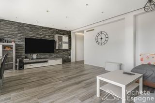 Appartement  Verge de l'oreto. Piso reformado en lalcudia