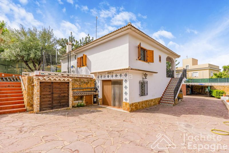 Foto a0d2c157-1bee-46d7-b2f2-8b2418d95b7c. Maison avec parking piscine dans Los Pinares-La Masia Bétera