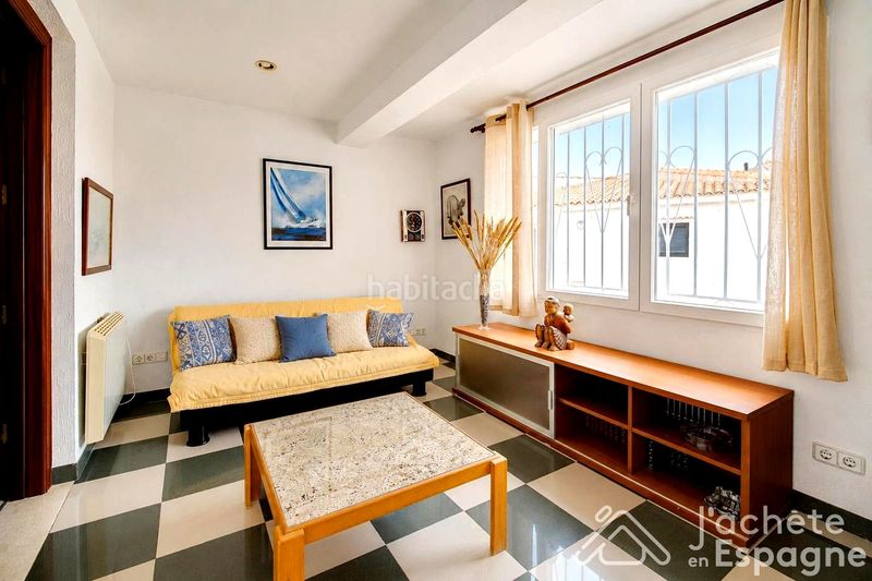 Foto d8fa2e3a-669e-4b1a-942a-34f84a4dab74. Casa amb calefacció aparcament a Costa Norte Vinaròs