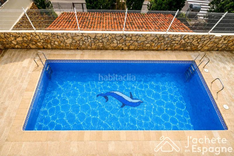 Foto 09e1bcff-234b-4e57-9698-b11c019630a5. Casa amb aparcament piscina a Alcossebre