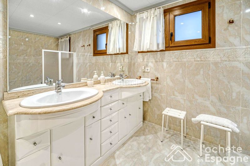 Foto d3640096-c02a-41c2-b830-5db953ff252c. Casa amb aparcament piscina a Alcossebre
