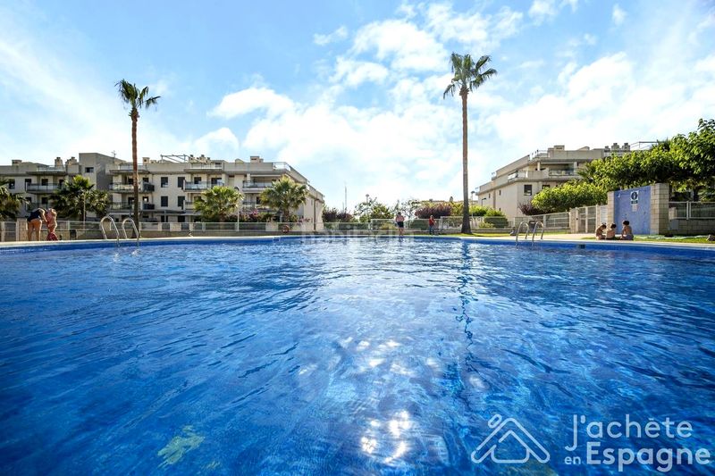 Foto 97e650c0-ebf3-44d8-8909-276936888cfb. Apartament amb aparcament piscina a San Jorge