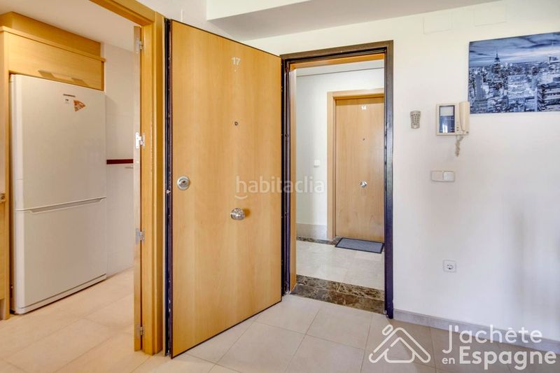 Foto c03e75e7-144a-4fbb-bbb6-e5d10a444818. Apartament amb aparcament piscina a San Jorge