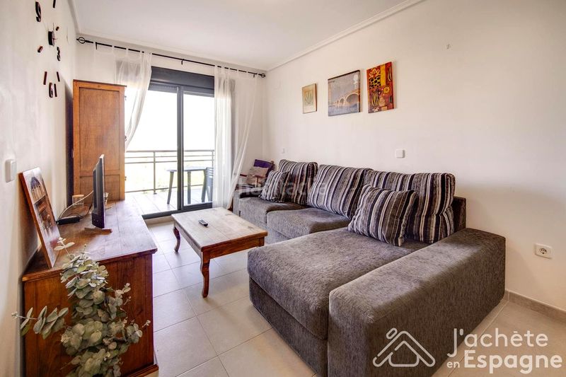 Foto dce33f3d-36e8-4f27-adc8-0d87f4f453c8. Apartament amb aparcament piscina a San Jorge
