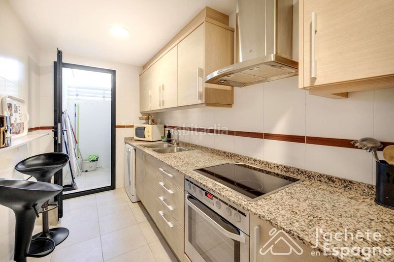 Foto ff9969c8-108a-4e9b-9e8c-a7b1e0f66323. Apartament amb aparcament piscina a San Jorge